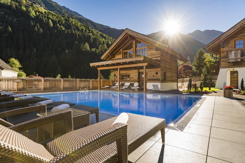 Wellnesshuettendorf Wiese Sankt Leonhard im Pitztal Esterno foto